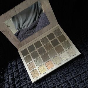Jeffree Star Cremated Eyeshadow Palette